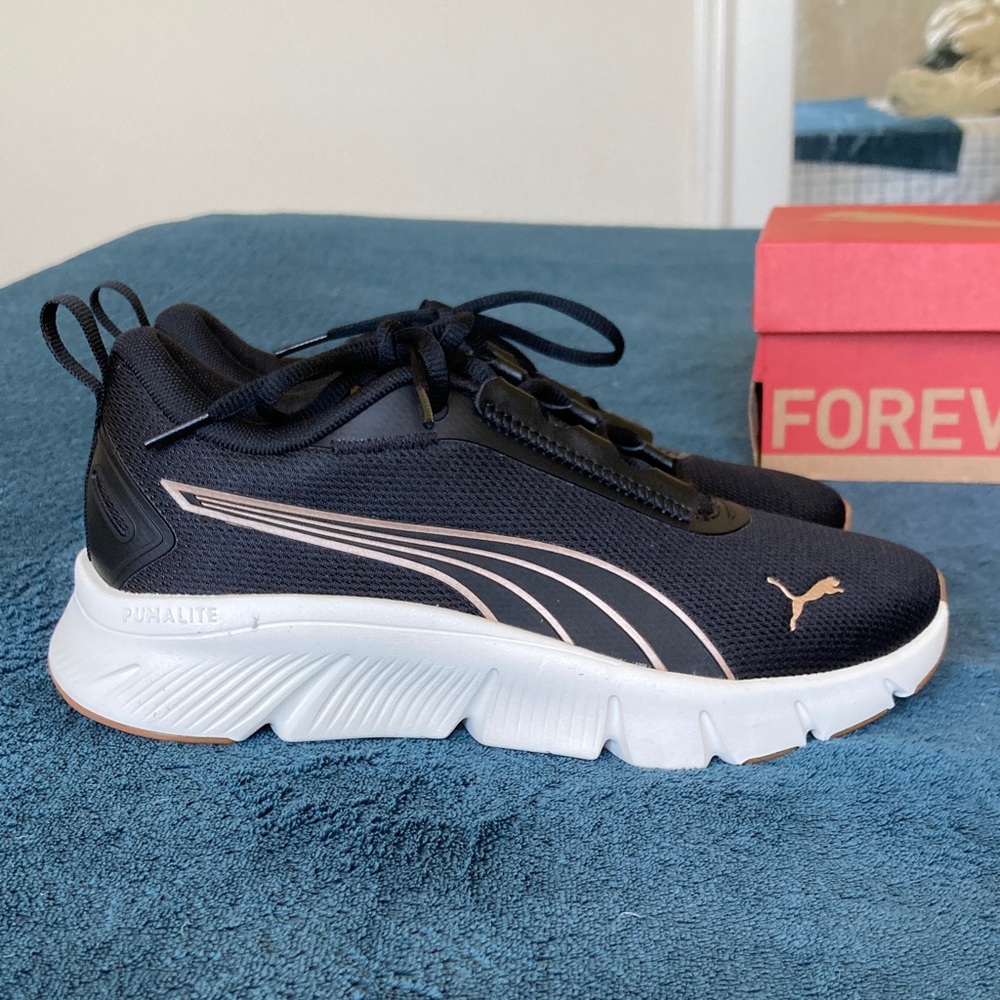 Puma Focus Lite Sneakers Black and White Athletic Shoes size 7 - Picture 3 of 11